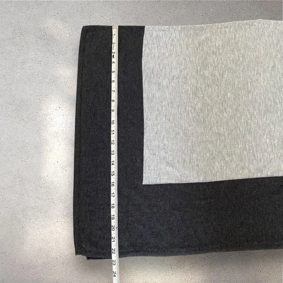 LOFT Sweater Knit Soft Grey & Charcoal Colorblock Poncho One Size - Picture 9 of 12